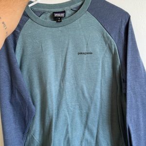 Patagonia crewneck could also be W Large